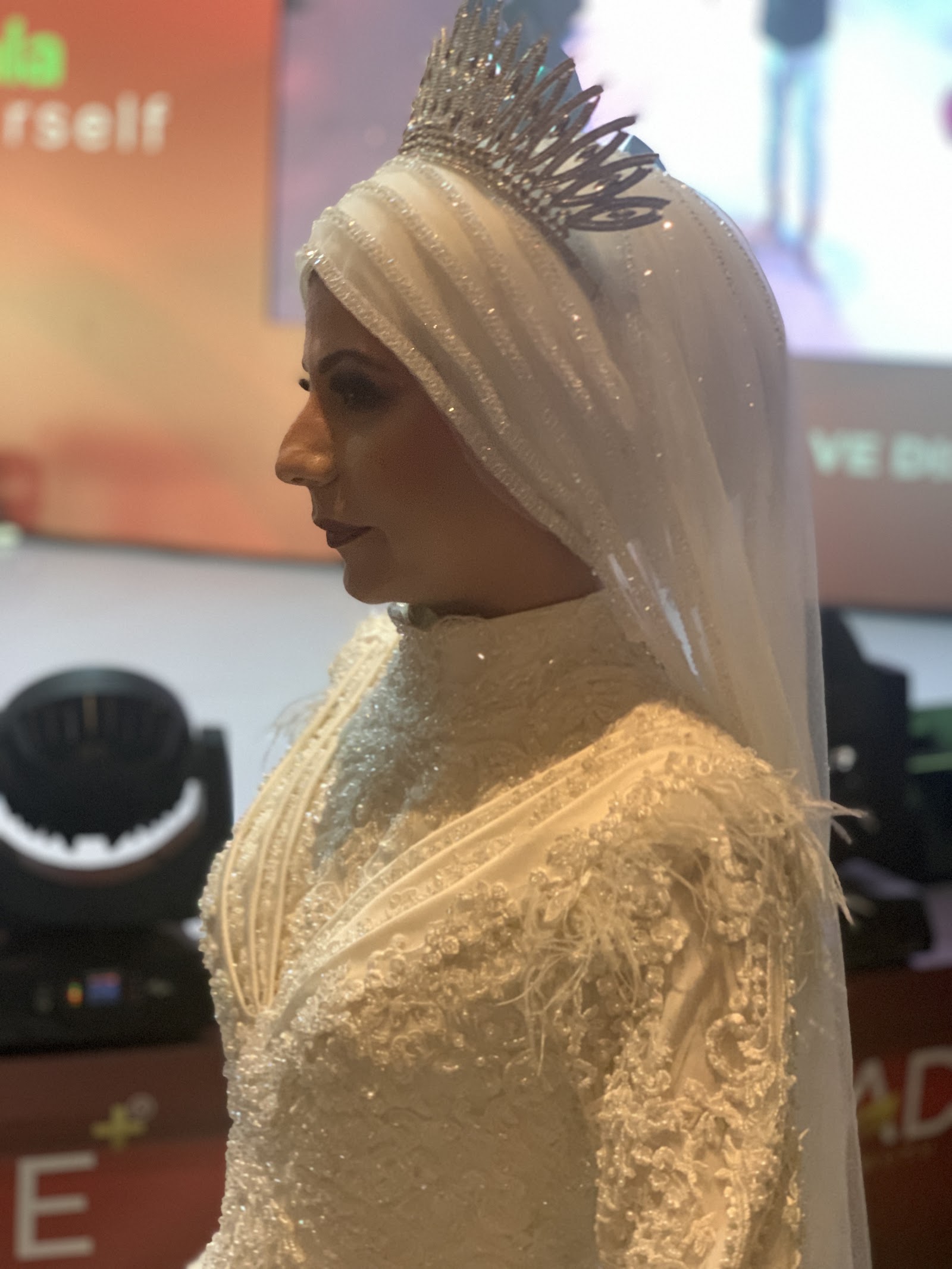 Karamel bayan kuaförü