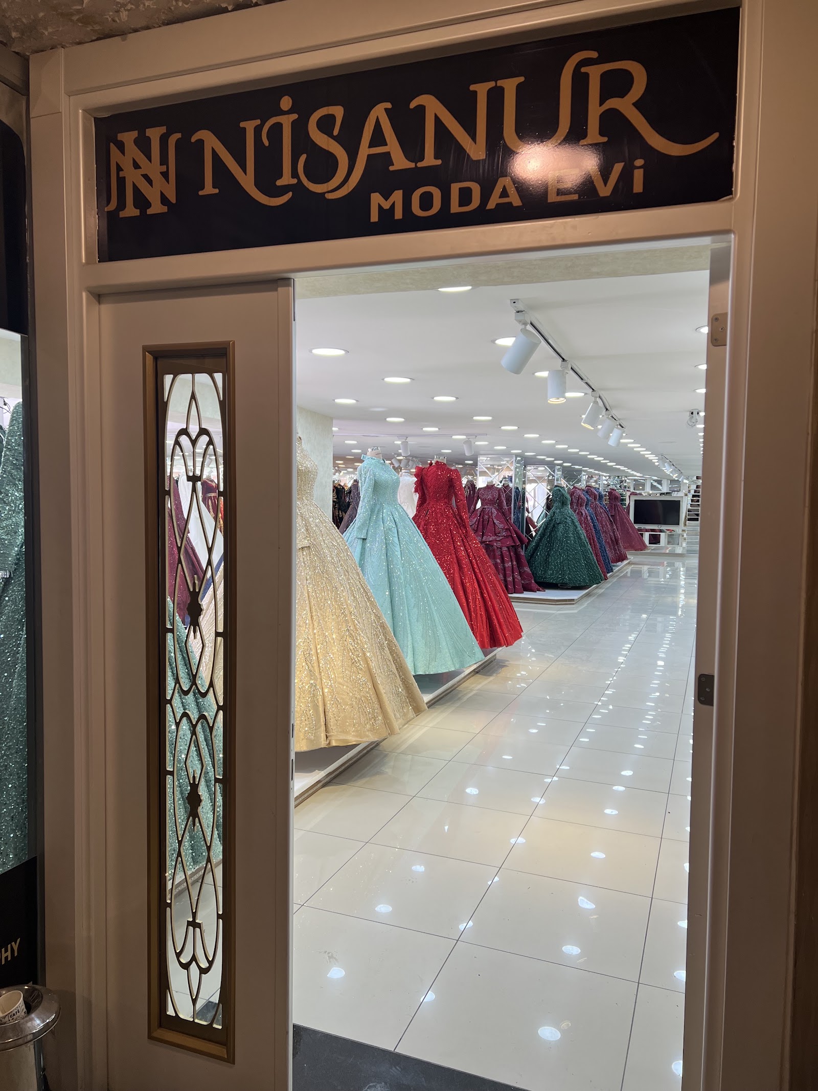 Nisanur Moda Evi kır düğünü mekanı — İpekyolu